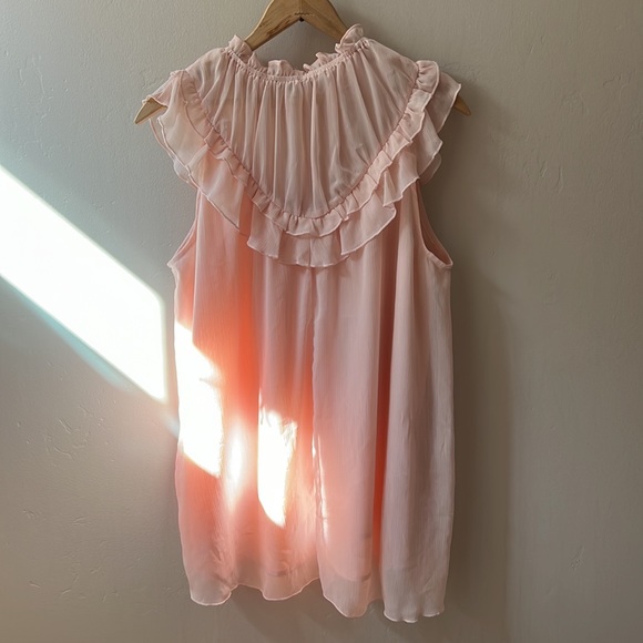 Layered & ruffled sleeveless blouse US Women’s size L - Picture 9 of 12